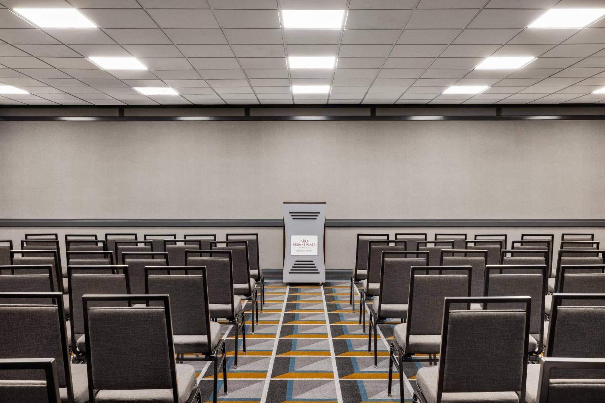 Crowne Plaza Louisville Airport Expo Ctr By Ihg Εξωτερικό φωτογραφία